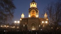 Մայր Աթոռը կոչ է անում Հայաստանի Հանրապետության իշխանությանը և իրավապահ համակարգին գործել բացառապես ՀՀ Սահմանադրության և օրենքի շրջանակներում