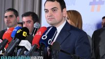 Narek Karapetyan faults officials over Vance's visit to Armenian Genocide Memorial