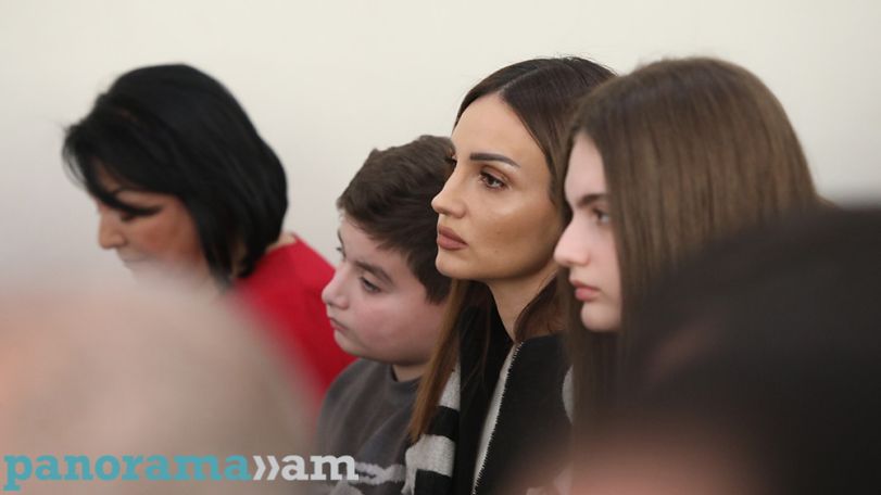 Давид Амбарцумян переведен под домашний арест: реакция его супруги и детей