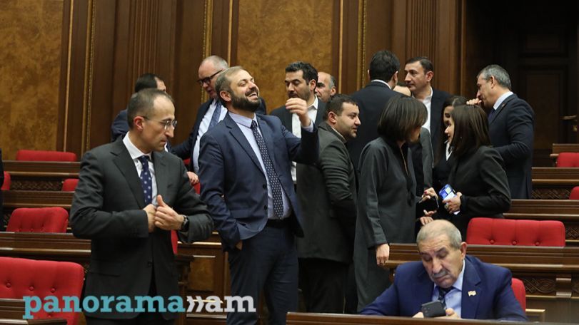 Ամոթ է, կներեք, ես չէի սպասում, որ նման հարց կտաք ինձ. Գևորգ Պապոյանը՝ Աննա Հակոբյանի և Փաշինյանի ամուսնալուծության մասին