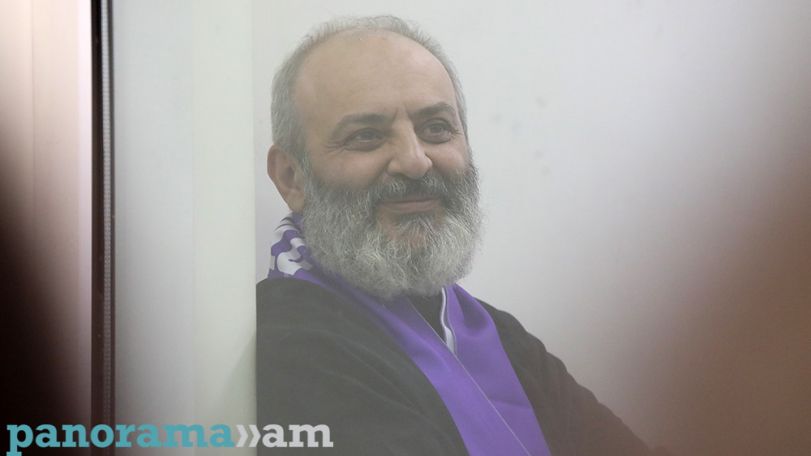 Ցավում եմ, շատ եմ ցավում, որ մենք ապրում ենք գերության ու ստրկության զազրելի օրերը, Բագրատ Սրբազան
