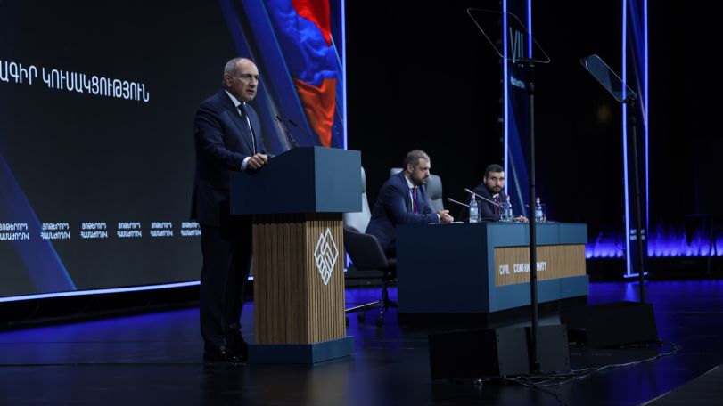 Чем мешает Третья Республика Армения Пашиняну, что он провозгласил целью Четвертую Республику Армения?