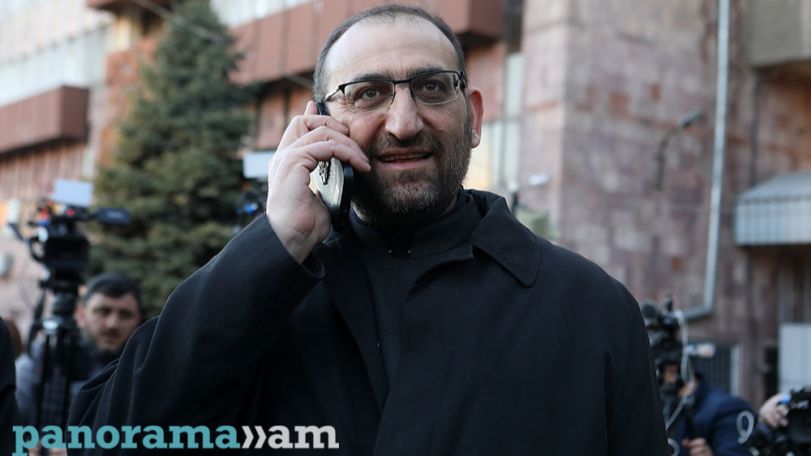 Վաղը կկայանա Արշակ սրբազանի գործով դատական առաջին նիստը