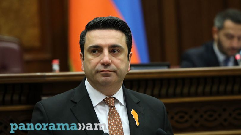 Գիտեմ՝ որտեղից է ուղղորդված. Ալեն Սիմոնյանը՝ ԱԺ մոտ միջադեպի ու հայհոյանքի մասին