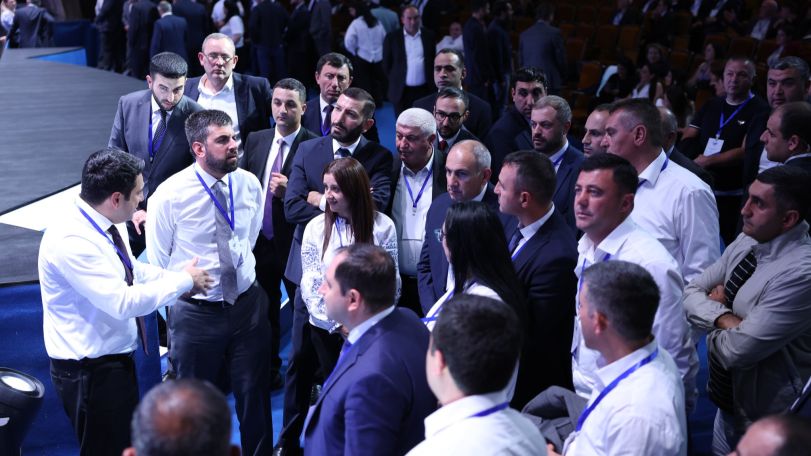 7 տարի լինելով երկրի ղեկին` կառավարող կուսակցությանը մնացել են առաջին դասարանում. Զուրաբյան