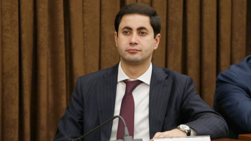 Former Yerevan district head quits ruling party