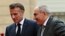 Макрон подчеркнул свою приверженность развитию и углублению многопрофильного сотрудничества с Арменией