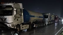 Папоян: Правительство Армении обратилось к РФ с просьбой продлить срок пребывания водителей фур с 90 до 180 дней