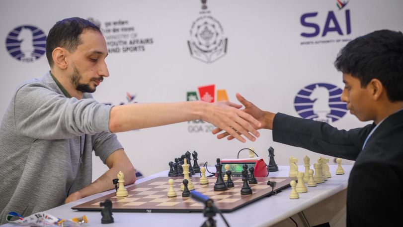 GM Robert Hovhannisyan through to World Chess Cup R3