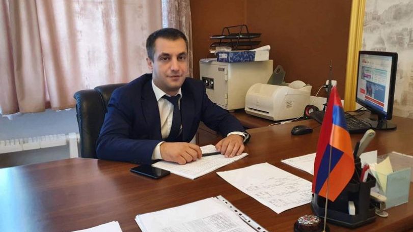 Կաշառք ստանալու մեղադրանքով ձերբակալվել է Վանաձոր համայնքի աշխատակազմի եկամուտների հավաքագրման և գույքի կառավարման բաժնի պետը