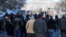 «Աշխատավարձի բարձրացում 100 % չի լինելու»․Ախթալայի գործադուլը կշարունակվի Երևանում՝ Կառավարության շենքի մոտ