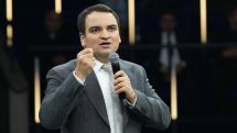 Нарек Карапетян представил 1700 соотечественникам 5 экономических шагов по усилению Армении