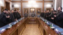 Armenian church leader meets former military chaplains