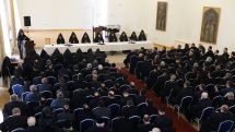 Находящиеся под подпиской о невыезде священнослужители примут участие в Епископском Соборе в дистанционном формате