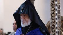 Католикос Гарегин Второй намерен посетить Грузию, присутствовать на церемонии похорон патриарха Илии II