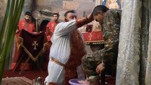 Այո', կնքահայրը պետք է աստվածասեր, եկեղեցասեր և հայրենասեր լինի․ հոգևորականներն աջակցում են Տեր Օշինին