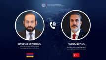 Арарат Мирзоян провел телефонный разговор с главой МИД Турции Хаканом Фиданом