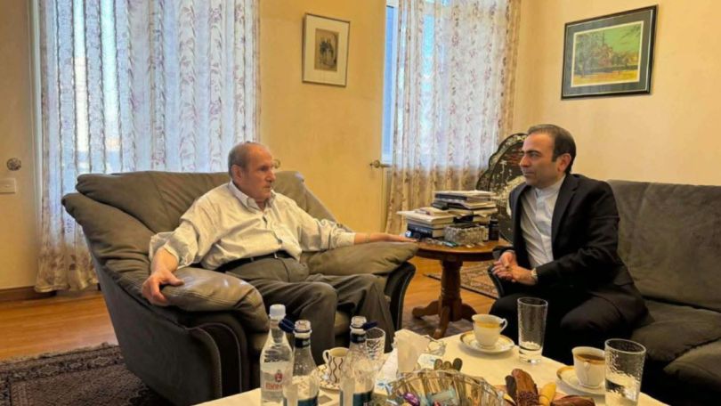 Լևոն Տեր-Պետրոսյանը, իր առանձնատանը, հյուրընկալել է Իրանի Իսլամական Հանրապետության արտակարգ և լիազոր դեսպանին