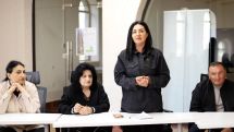 Արցախցիներն այսօր ապրում են ոչ միայն նյութական դժվարությունների մեջ, նաև հայրենիքից բռնի զրկված լինելու և սեփական պետության կողմից լքված լինելու զգացումով. Հակոբյան