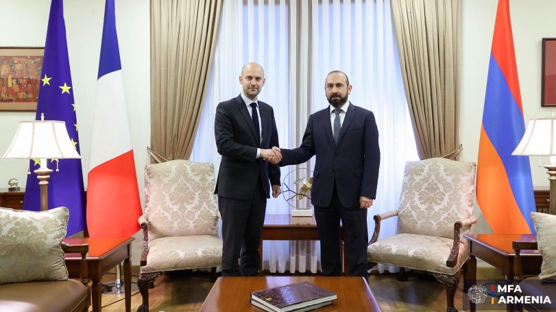 Armenian FM off to France