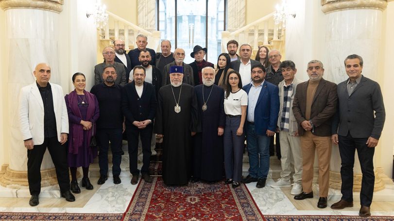Ամենայն Հայոց Կաթողիկոսն ընդունել է մշակույթի մի խումբ գործիչների