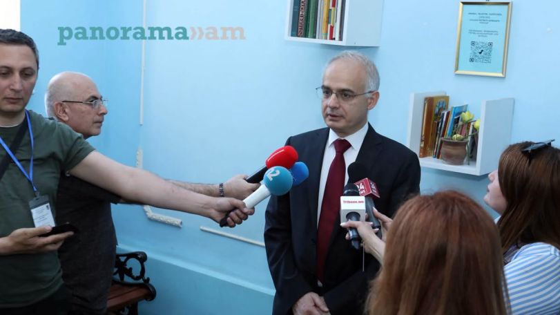 Левон Зурабян: Проголосовал за то, чтобы заменить безумную Армению разумной