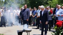 Serzh Sargsyan pays tribute to Andranik Margaryan on birth anniversary