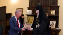 New Georgian patriarch meets ambassadors in Tbilisi