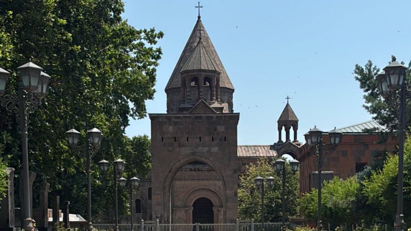 Սուրբ Թադեոս առաքյալի և Սուրբ Սանդուխտ կույսի հիշատակի առիթով կմատուցվի Սուրբ և Անմահ Պատարագ