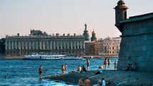 Жителей и гостей Санкт-Петербурга изнуряющая жара ждет уже на этих выходных