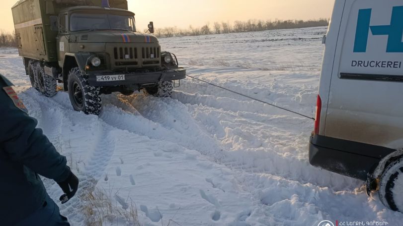 Armenian rescuers freed 54 stuck vehicles in three days