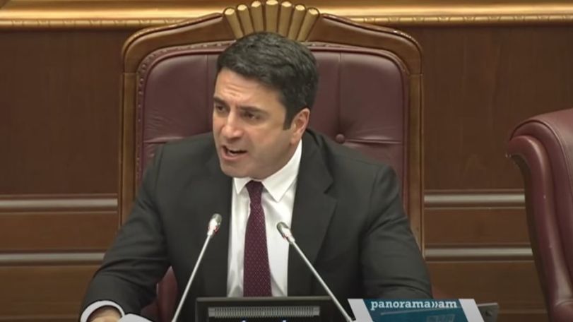 «Դու»-ով չխոսա՛ս,  չափերիդ մեջ մնա՛, դո՛ւրս կշպրտեմ այս դահլիճից․ Ալեն Սիմոնյանը՝ պատգամավորին