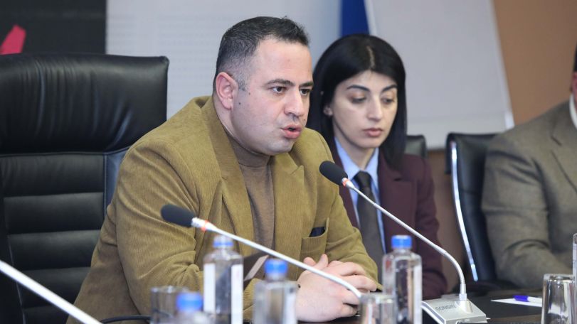 Геворг Григорян: В Армении сегодня выгоднее работать таксистом в дождливую погоду, нежели быть врачом