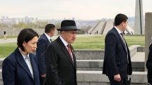 Бадалян: Ну, что, у Никола Пашиняна есть возможность поручить министру образования ответить азербайджанскому коллеге