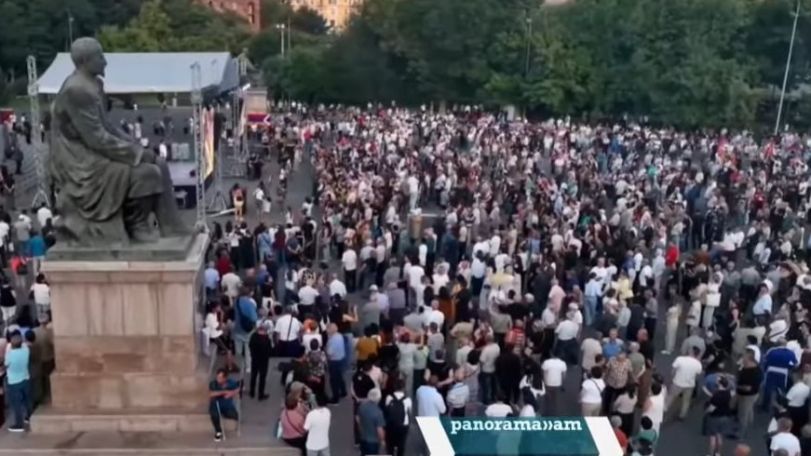 Митинг в Ереване – в День независимости Арцаха