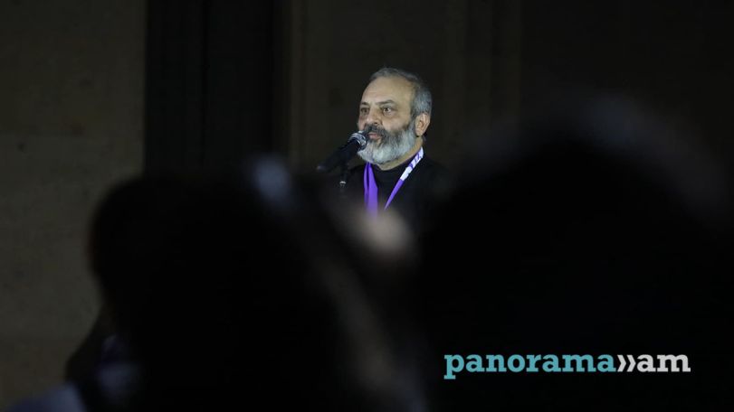 Փողոցում ֆիզիկապես կանգնելու կարիք այս րոպեին չկա, հաջորդ րոպեին լինելու է. Բագրատ Սրբազան
