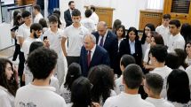 Ինչքանո՞վ է հարգված ճշմարտության մշակույթը և ինչքանո՞վ է դպրոցը ձեզ օգնում, որպեսզի դուք ընտրեք այն մասնագիտությունը, որը սիրում եք. Փաշինյանը՝ աշակերտներին