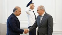 Pashinyan meets outgoing Iranian ambassador
