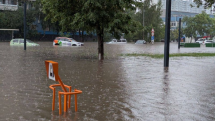 Тропические ливни затапливают Москву