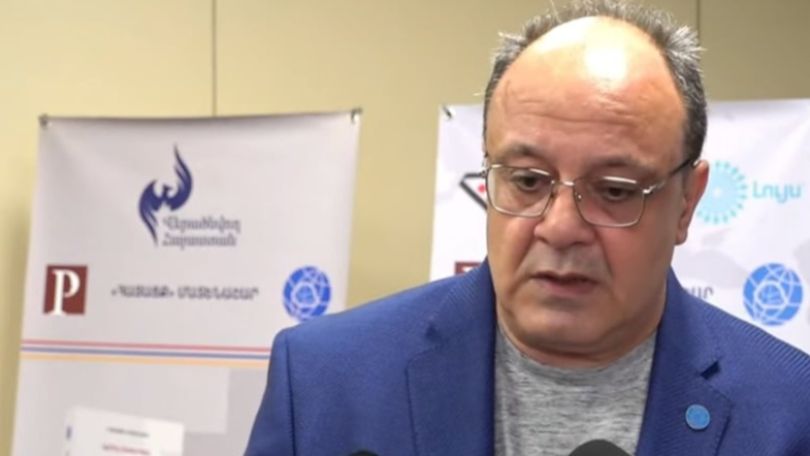 Կարեն Բեքարյանի հեղինակած «Ճոճանակ-2» գրքի շնորհանդեսն է