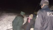 В селе Мирак из-за обильного снега машины скорой помощи не смогли подъехать к дому, где были болеющие дети