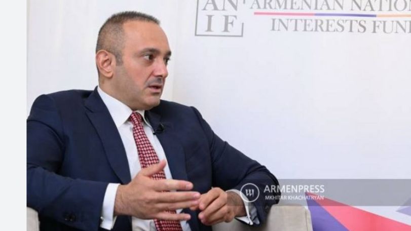 Бывшего директора ANIF Давида Папазяна подозревают «в соучастии в военных преступлениях в Газе»