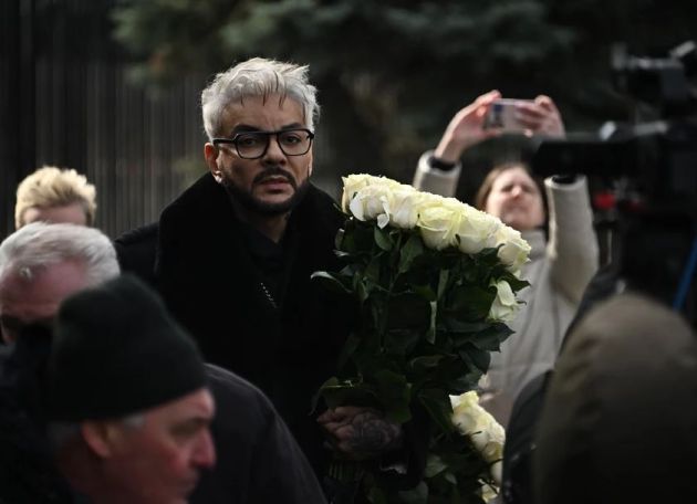 Близкие Киркорова рассказали, что он начал отказываться от еды после смерти отца