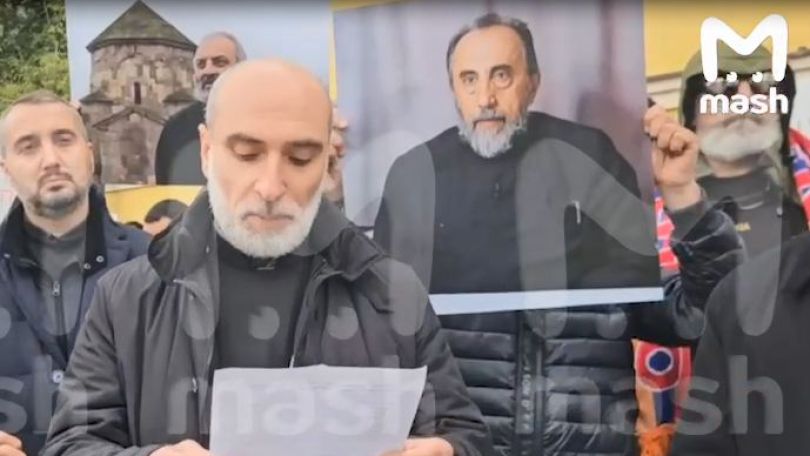 Armenians hold protest in Moscow during Pashinyan's visit