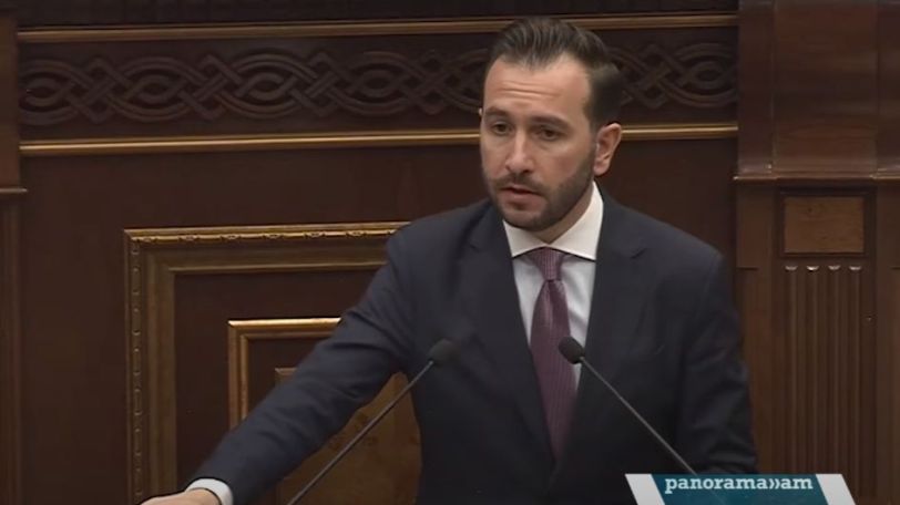 Armenian parliament majority adopts draft peace statement