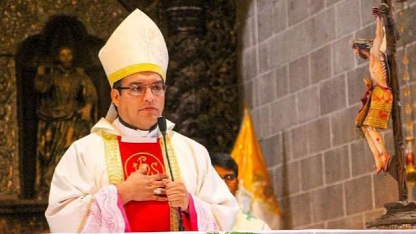 Перуанский епископ, уличенный в наличии у него 17 тайных любовниц, попросил об отставке