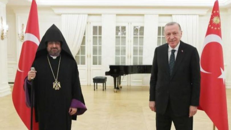Эрдоган выразил соболезнования Константинопольскому патриарху ААЦ Сааку Машаляну в связи с кончиной его отца