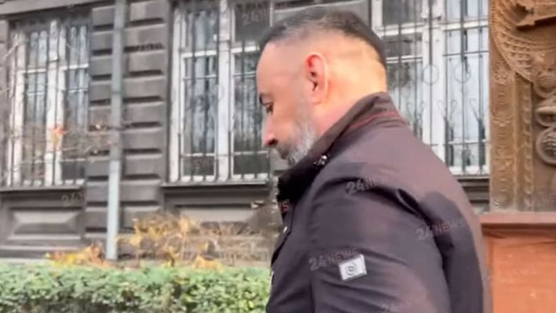 Փաշինանը Ձեր առջև ինչ-որ կոմպրոմատնե՞ր է դրել. Կաթողիկոսի դեմ դուրս եկած Անուշավան Սրբազանը ԵՊՀ-ում էր