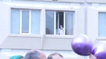 Միքայել Սրբազանը ԲԿ-ի պատուհանից ողջունեց և օրհնեց իր ծննդյան առիթով հավաքվածներին