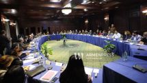 Deputy FM meets with Armenian and Azerbaijani civil society representatives